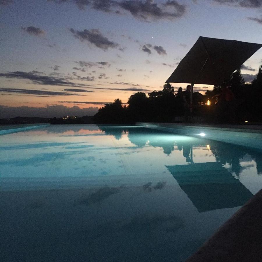 B&B Bionzo16 Calosso Bagian luar foto